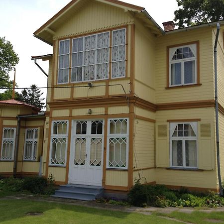 Guesthouse Airava Юрмала Екстер'єр фото
