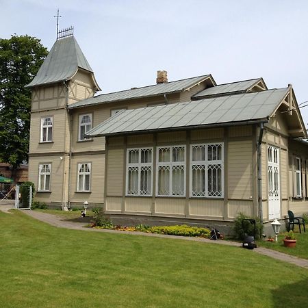 Guesthouse Airava Юрмала Екстер'єр фото
